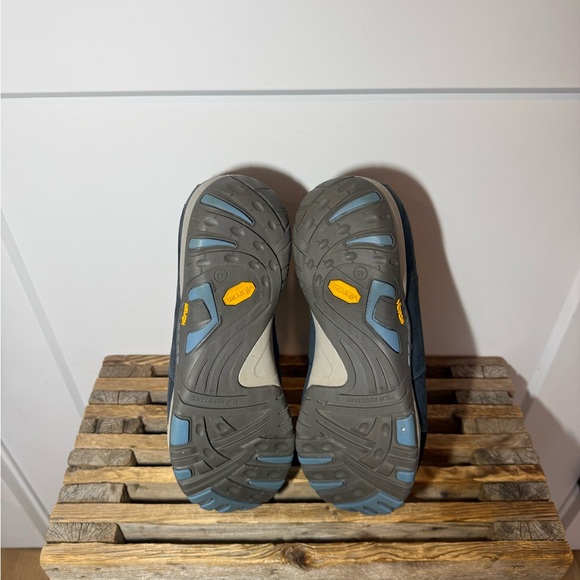 Dansko Paisley Leather Waterproof Outdoor Hiking Shoes. Casual, walking. Size 43 - Picture 6 of 9